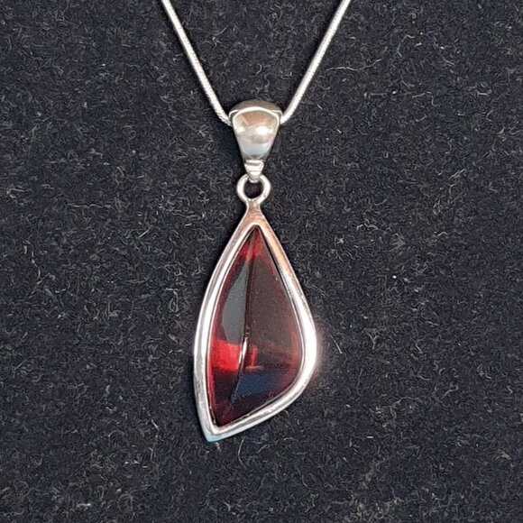 2'' Elegant Vintage 925 Sterling Silver Baltic Cherry Amber Modernist Pendant - Picture 4 of 11